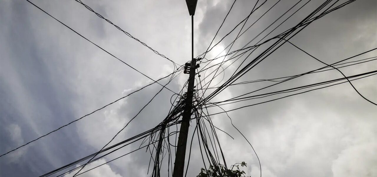 Puerto Rico Wires.jpg