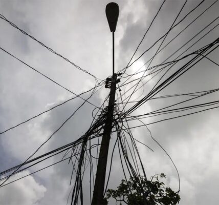 Puerto Rico Wires.jpg